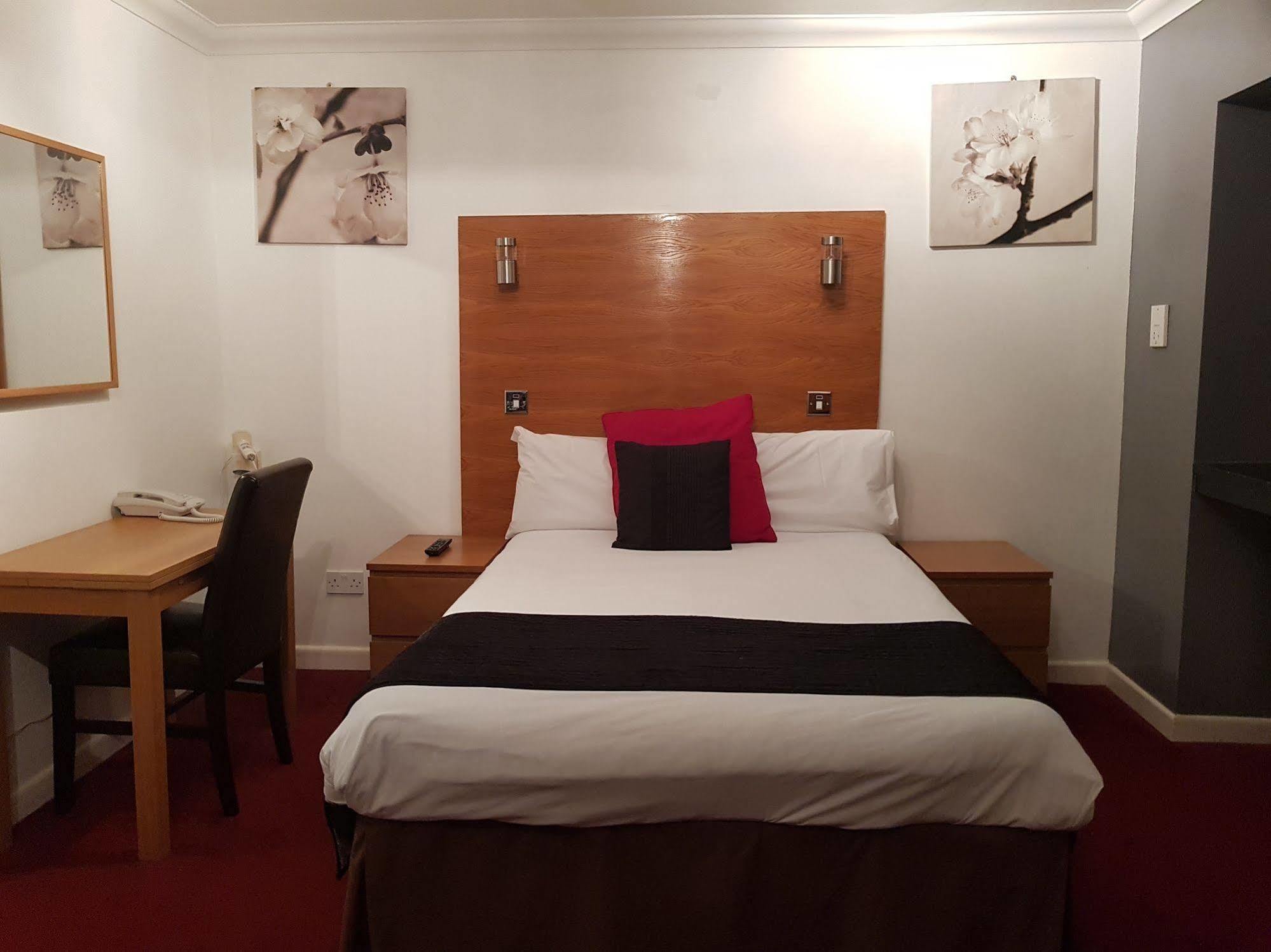 Oyo Kingsley Hotel Bornemouth Extérieur photo